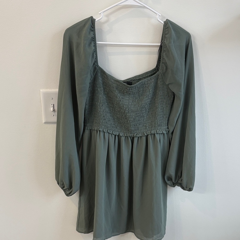 Forever 21 Balloon Sleeve Babydoll Dress